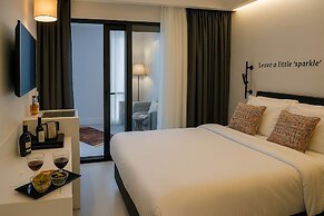 Sparkle Hotel