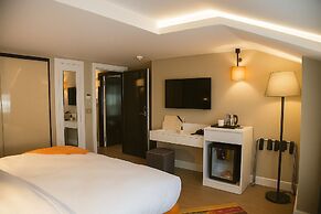 Sparkle Hotel