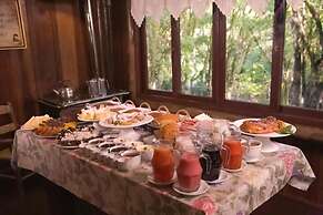 Hotel Fioreze Chalés