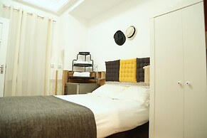 Santos Hostel - Lisbon