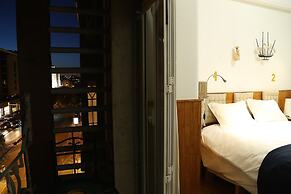 Santos Hostel - Lisbon