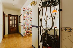 Santos Hostel - Lisbon