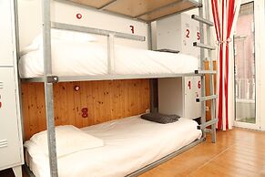 Santos Hostel - Lisbon