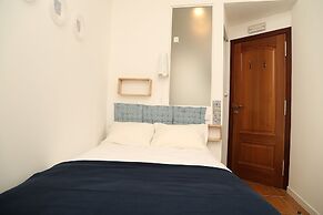 Santos Hostel - Lisbon