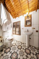 Old House Pub Hotels