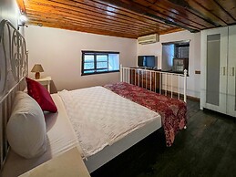 Old House Pub Hotels