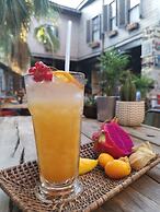 Old House Pub Hotels