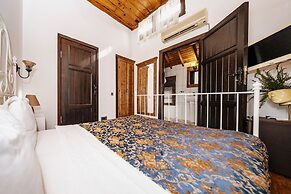 Old House Pub Hotels