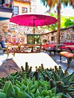 Old House Pub Hotels