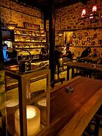 Old House Pub Hotels