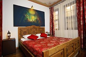 Old House Pub Hotels