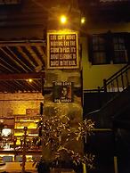 Old House Pub Hotels