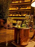 Old House Pub Hotels