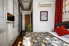 Old House Pub Hotels