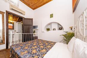 Old House Pub Hotels