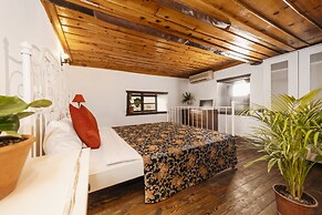 Old House Pub Hotels