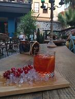 Old House Pub Hotels