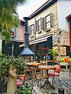 Old House Pub Hotels