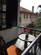 Old House Pub Hotels