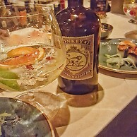 Old House Pub Hotels