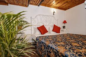 Old House Pub Hotels