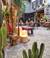 Old House Pub Hotels