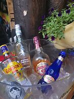 Old House Pub Hotels