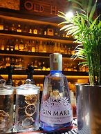 Old House Pub Hotels