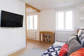 The London Agent Fitzrovia Studio 3