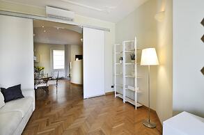 At Home Heart of Milan - Design Duomo Apartment