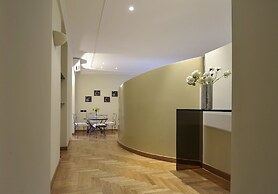 At Home Heart of Milan - Design Duomo Apartment