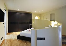 At Home Heart of Milan - Design Duomo Apartment