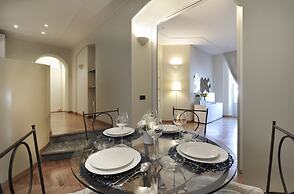 At Home Heart of Milan - Design Duomo Apartment