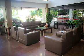 Flat Oeste La Residence