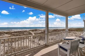 Magnificent Modern Beach House with Ocean View from All Rooms by RedAw