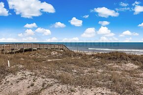 Magnificent Modern Beach House with Ocean View from All Rooms by RedAw