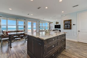 Magnificent Modern Beach House with Ocean View from All Rooms by RedAw