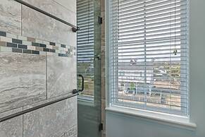 Magnificent Modern Beach House with Ocean View from All Rooms by RedAw