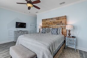 Magnificent Modern Beach House with Ocean View from All Rooms by RedAw