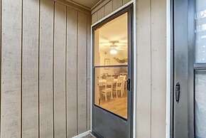 Amelia Landings Condo, Easy Access to the Pool and Short Walk to the B