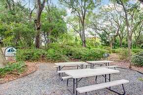 Amelia Landings Condo, Easy Access to the Pool and Short Walk to the B