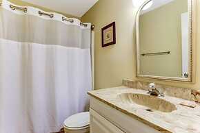 Amelia Landings Condo, Easy Access to the Pool and Short Walk to the B