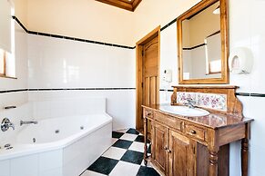 Halswell Lodge - Motel