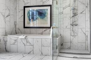 Omni Louisville Hotel