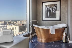 Omni Louisville Hotel