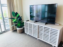 1BR Princes Wharf Seaview Apartment