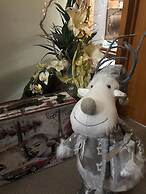 Breakfast at Tiffany's B&B