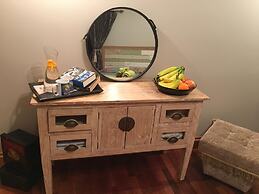 Breakfast at Tiffany's B&B