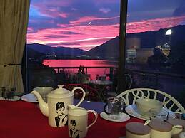 Breakfast at Tiffany's B&B