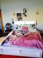 Breakfast at Tiffany's B&B